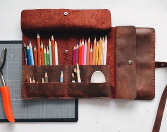 Leather artist roll,Pencil roll case,Leather brush roll,Leather pencil holder,Artist tool roll,Leather pencil roll,Paint brush holder